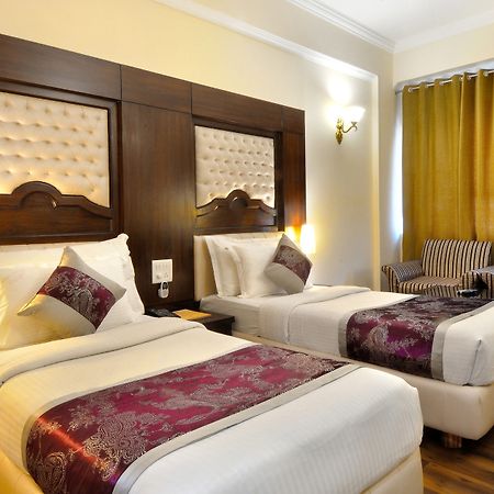 Hotel Solitaire Chandigarh - 10 Mins From Railway Station Chandīgarh Exterior foto