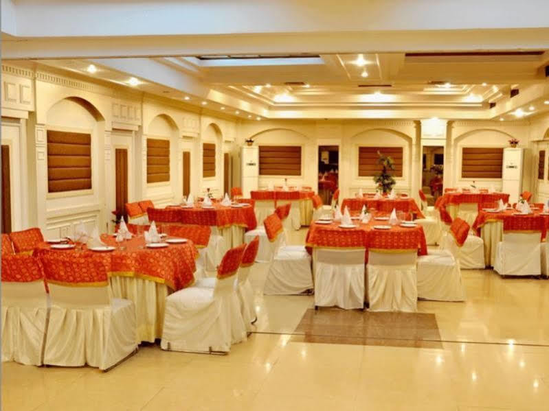 Hotel Solitaire Chandigarh - 10 Mins From Railway Station Chandīgarh Exterior foto