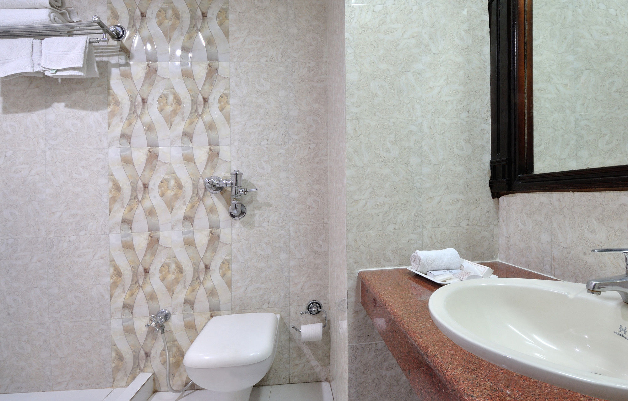 Hotel Solitaire Chandigarh - 10 Mins From Railway Station Chandīgarh Exterior foto